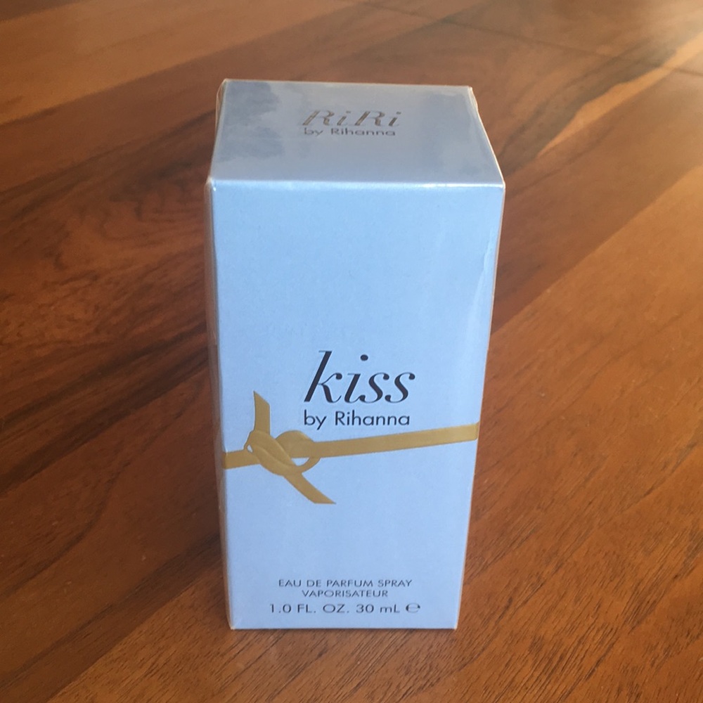 kiss by Rihanna